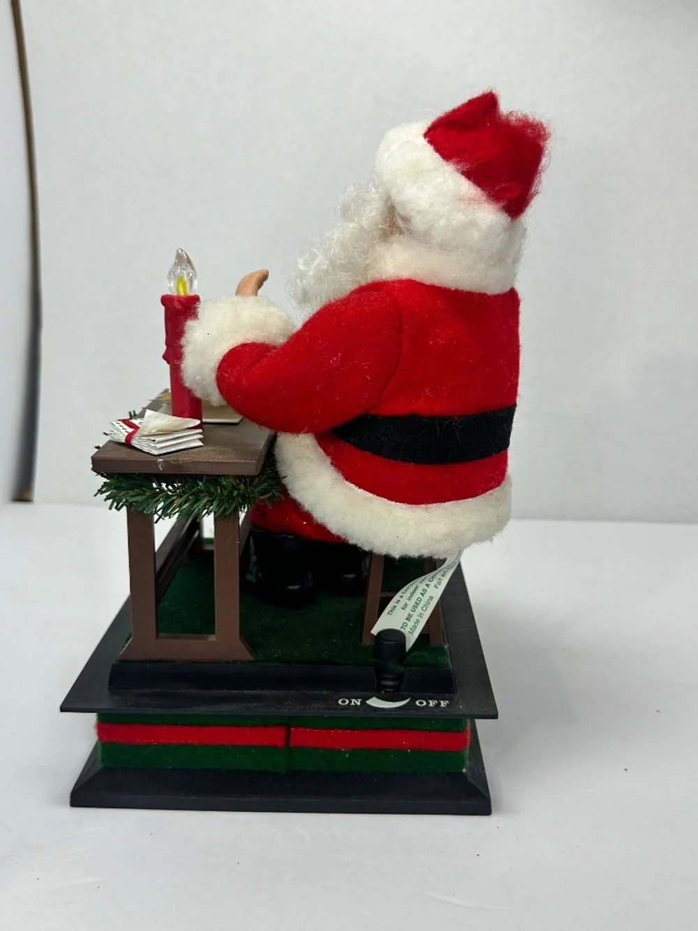 Vintage 1993 Holiday Creations Musical Santa Scene Light Up Noel Desk Figurine